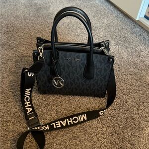 Mk purse